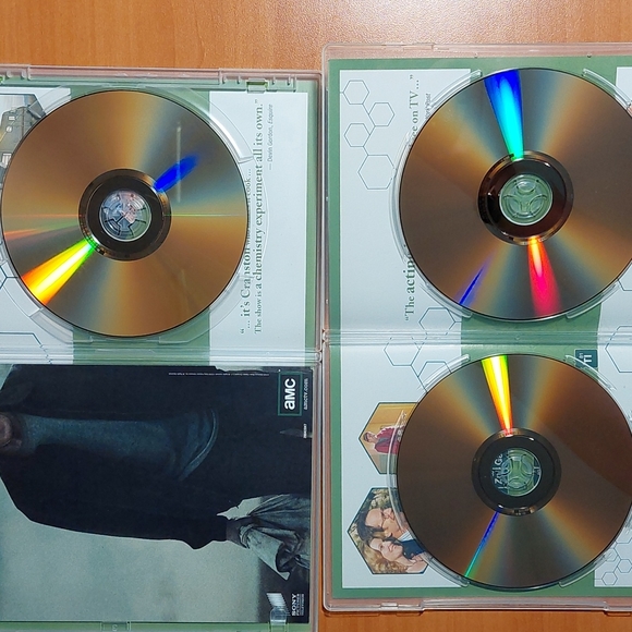 Breaking bad the complete first season dvd box set. Total of 3 dvds - Picture 12 of 12